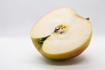 apple