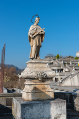 Fototapeta na wymiar Linz, Upper Austria/Austria - 03 23 2019: Statue at the Nibelungenbruecke in Linz