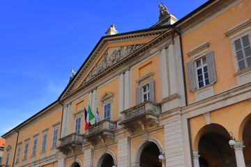 Fototapeta na wymiar Palazzo storico a Novara in Italia, Historical Palace in Novara city in Italy 