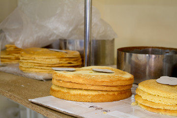 The process of making cakes, baking cakes, preparing to assemble the cake