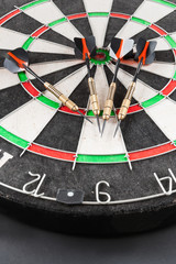 darts target with numbers on black
