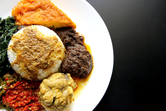 Nasi Padang - Padang Rice with Rendang, Brain Cow Curry and Omelet