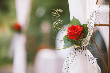 Hochzeitsdeko mit Rose