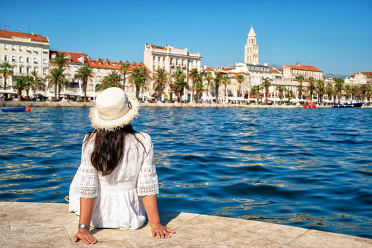 Woman Traveler Travel To Old Town Of Split In Dalmatia, Croatia. Split Is The Famous City And Top Tourism Destination Of Croatia And Europe.