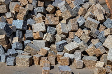 Pavés en tas pour dallage de rue