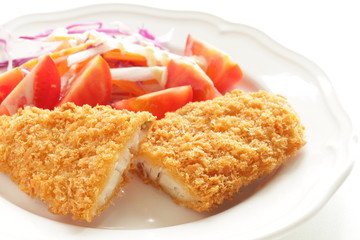 deppr fried fish served with tomato salad for Japanese food image