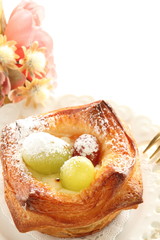 Grape and custrard cream Danish pastry