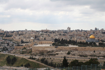 Fototapeta na wymiar Panoramic view of Jerusalem with Dome of the rock, Church of Mary Magdalene and Temple Mount from Mount of Olives, Israel