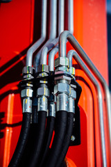 Connected hydraulic pressure pipes system of construction, agricultural or other machinery 