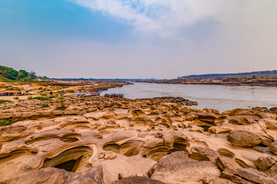 The Grand Canyon of Thailand is adjacent to the border of Laos, with the Mekong River dividing between the two countries. Named Sam Phan Bok, Ubon Ratchathani