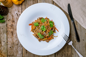 beef wok noodles