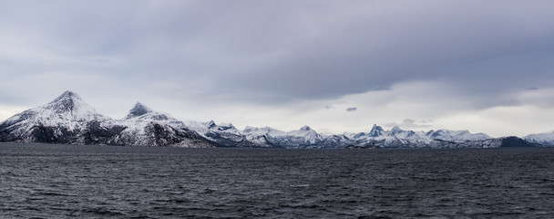 Fototapeta na wymiar Norwegian mountains during winter
