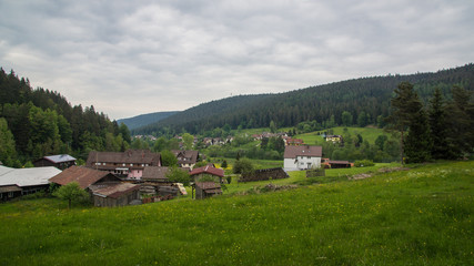 Fototapeta na wymiar small village in simmersfeld