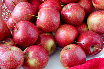 Fototapeta na wymiar Perfect red apples