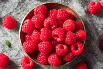 Raw Red Organic Raspberries