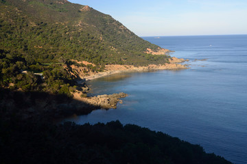 La costa di Su Franzesu