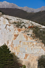 Apuan Alps, Carrara, Tuscany, Italy.  A quarry of white marble. The precious white Carrara marble has been extracted from the Alpia Apuane quarries since Roman times. 