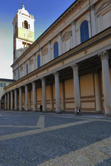 Fototapeta na wymiar Duomo di Novara in Italia, Novara city cathedral in Italy 