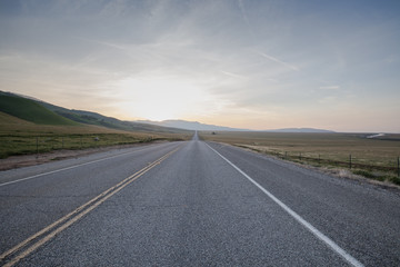 Naklejka premium road to nowhere