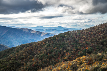blue ridge mountains views from the parkway