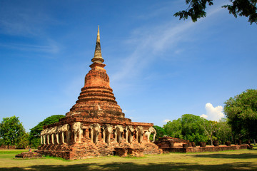 Fototapeta na wymiar Wat Chang lom which has old-style pagoda with elephant statues around sukhothai historical park in Thailand., Tourism, World Heritage Site, Civilization,UNESCO