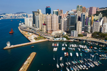Obraz premium Hong Kong harbor front and typhoon shelter