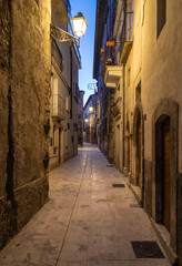 Obraz premium Pacentro (Italy) - A little medieval town with old towers beside Sulmona city, province of L'Aquila, Abruzzo region. Here a view of historical center.