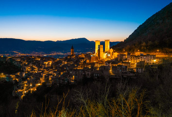Obraz premium Pacentro (Italy) - A little medieval town with old towers beside Sulmona city, province of L'Aquila, Abruzzo region. Here a view of historical center.