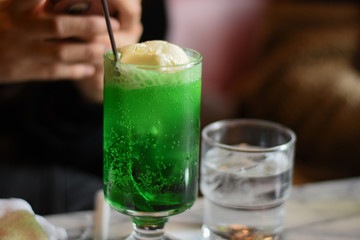 クリームソーダ