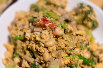 Stir fry Scramble egg and tomatoes/soy beans/broccolies - original recipe