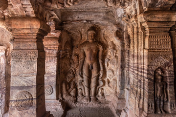 Fototapeta premium Sculpture dans la roche à Badami, Inde