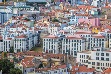 Fototapeta na wymiar Aerial view from one of the Lisbon viewing points called Miradouro da Graca