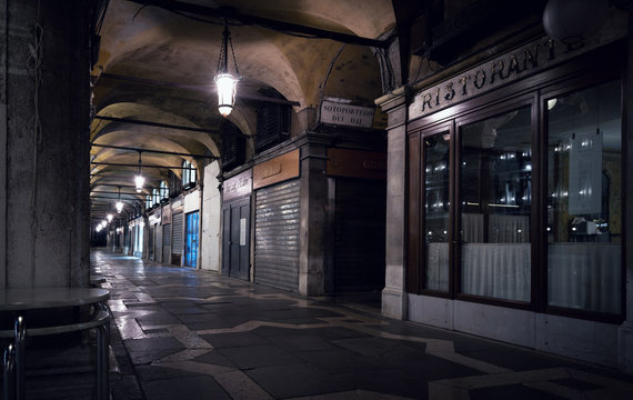 Arcade, St Marks Square