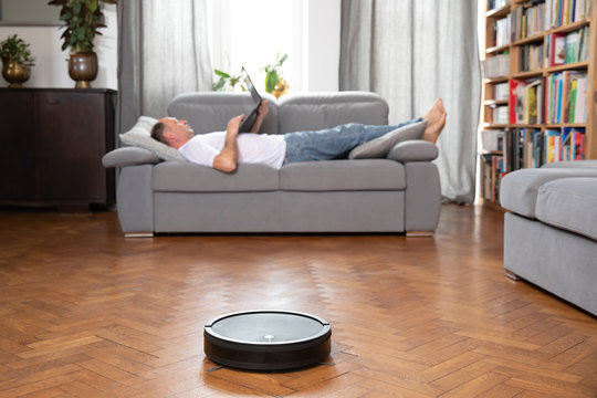 Cleaning Concept - Automatic Robotic Hoover Clean The Room