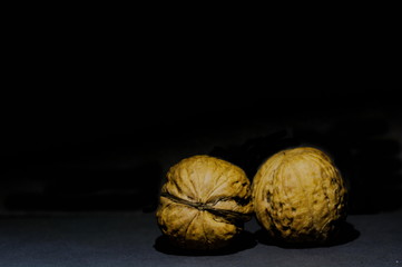 Orzechy w ciemności