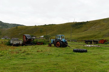 Old tractor MTZ-80