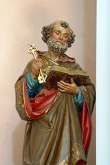 Fototapeta premium Saint Peter the Apostle, statue on the main altar in the church of Holy Trinity in the Barilovicki Cerovac, Croatia