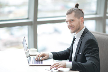 Fototapeta premium businessman working in the office.people and technology