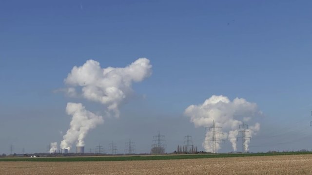 Kraftwerke mit Qualm