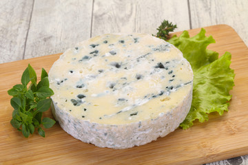 Round blue cheese