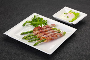 Asparagus with bacon