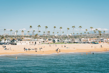 Fototapeta na wymiar View of the beach from Balboa Pier in Newport Beach, Orange County, California