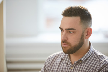 Obraz premium Serious employee