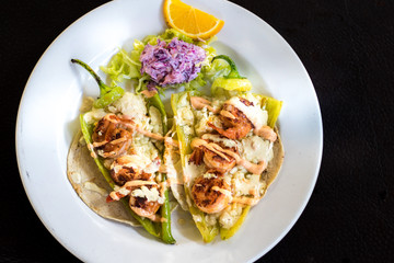 Tacos güeros de camarón 