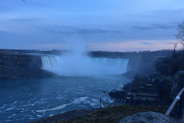 niagara falls canada