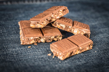 Tafelschokolade mit Nuss