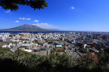 城山展望台から見た桜島と鹿児島市街地