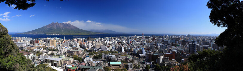 城山展望台から見た桜島と鹿児島市街地