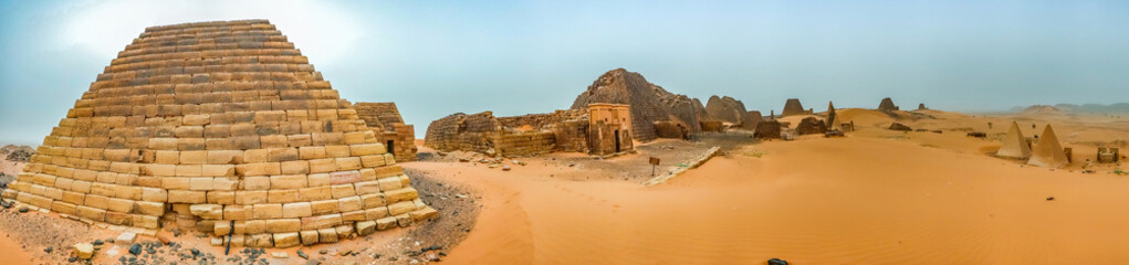 Large panorama in high resolution from the pyramids in Meroe