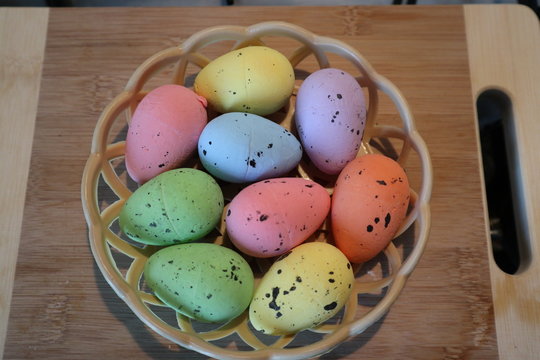 Cesto di ovetti di pasqua